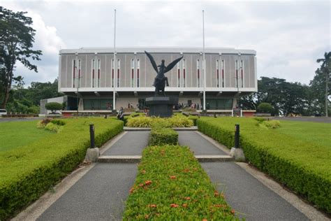 uplb library.
